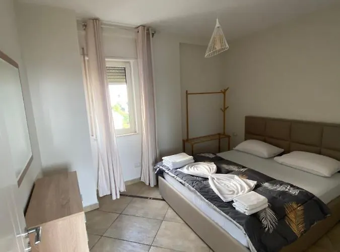 View 3 With To Double Rooms! Tiran